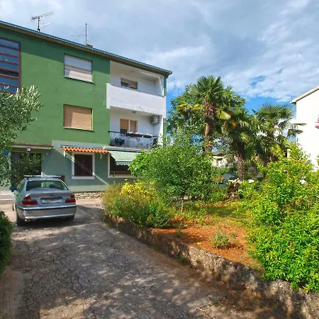 Apartment Fuma 161 *