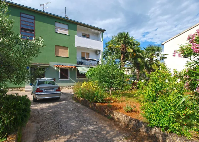 Apartment Fuma 161 *